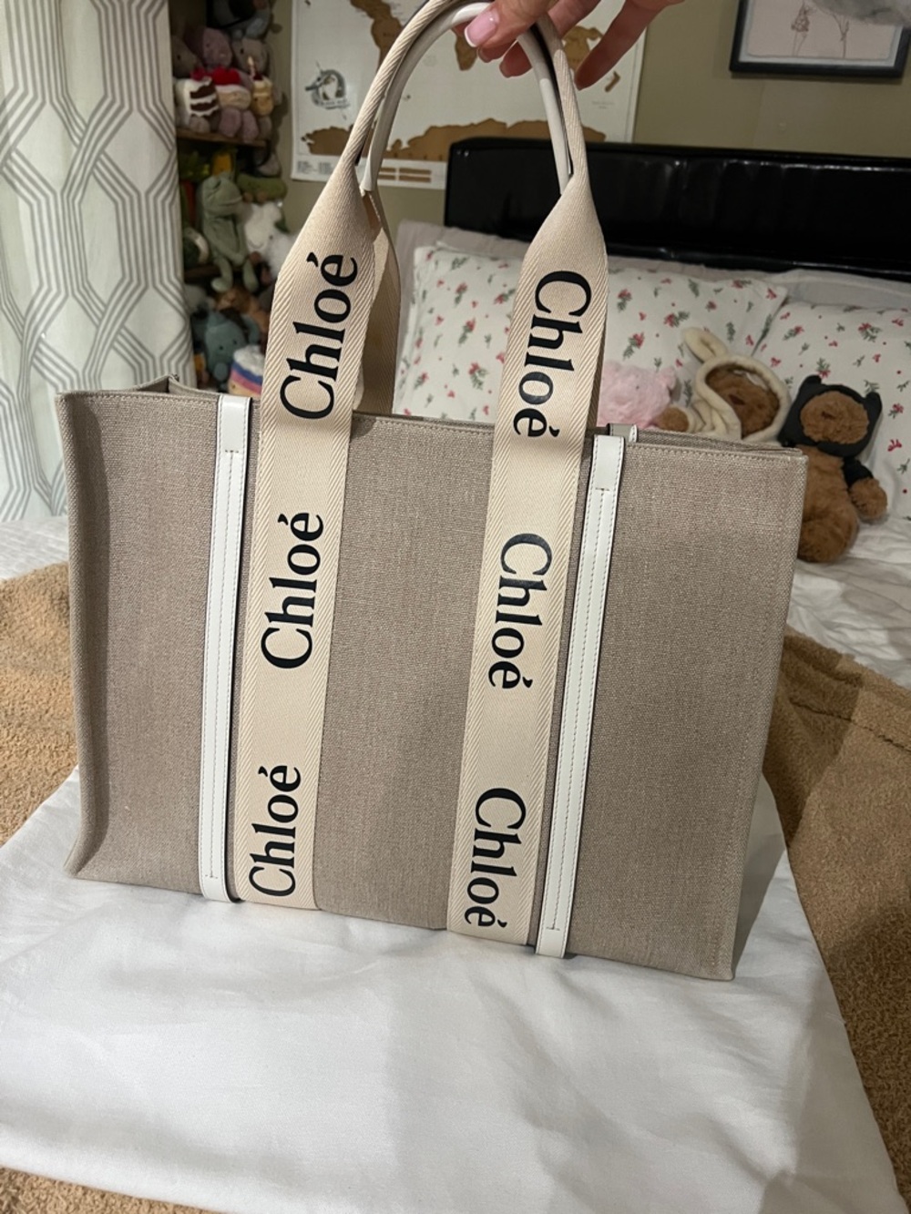 Chloé Beige Canvas Tote with Logo Straps